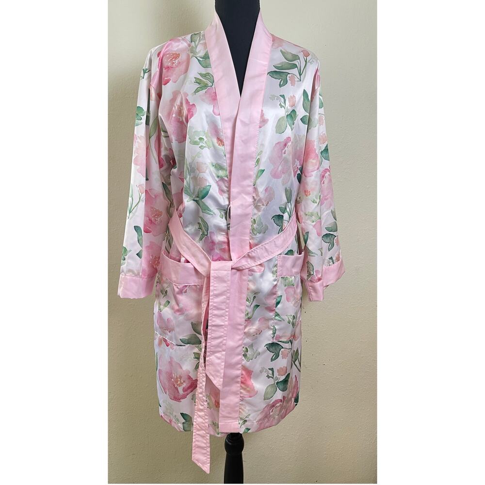 Hello Gorgeous Satin Robe Pink Floral Pink L/XL Feminine Romantic Cottage